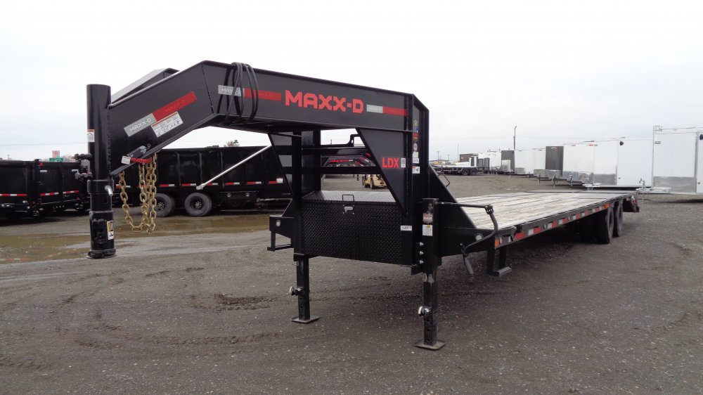 MAXX-D 8.5x36 25,000 Gooseneck