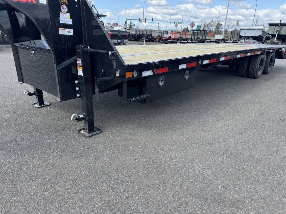 MAXX-D 8.5x30 24,000 Gooseneck
