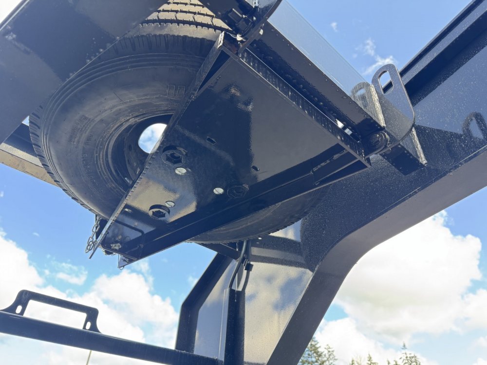 MAXX-D 8.5x30 24,000 Gooseneck