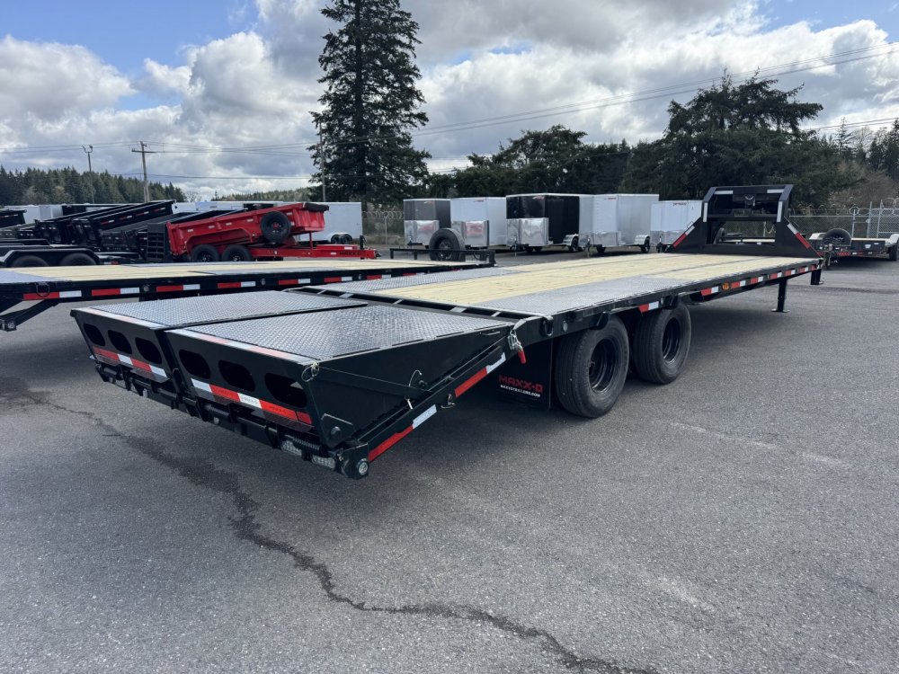 MAXX-D 8.5x30 24,000 Gooseneck