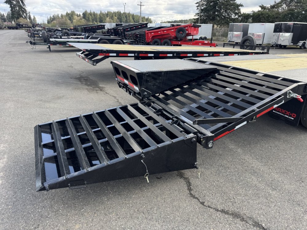MAXX-D 8.5x30 24,000 Gooseneck