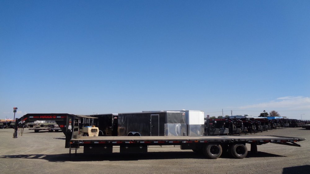 MAXX-D 8.5x36 30,000 Gooseneck