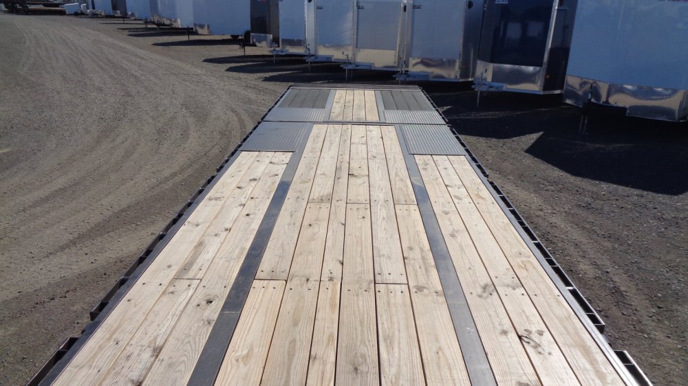 MAXX-D 8.5x36 30,000 Gooseneck