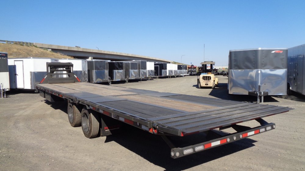 MAXX-D 8.5x36 30,000 Gooseneck