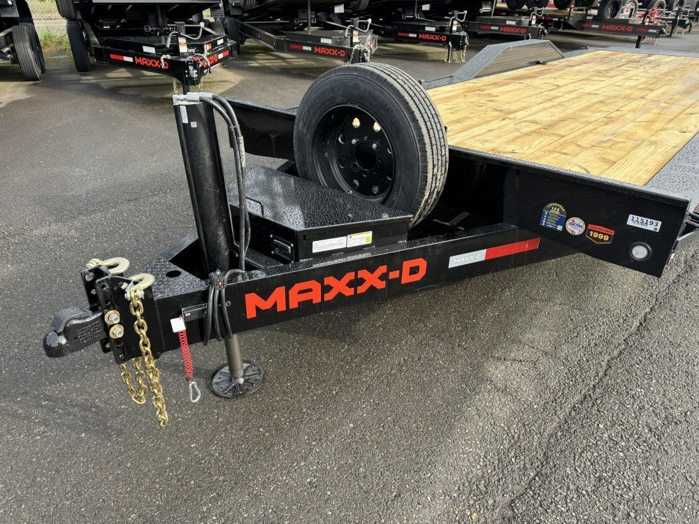 MAXX-D 8.5x24 17,500 Tilt