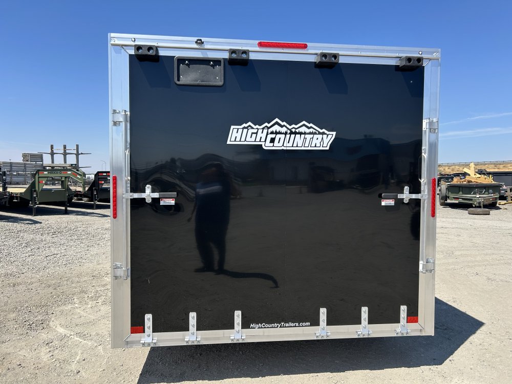 Xpress 8.5x24 9,990 Enclosed
