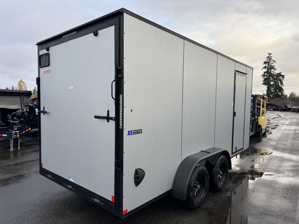 Mirage 7x16 Enclosed