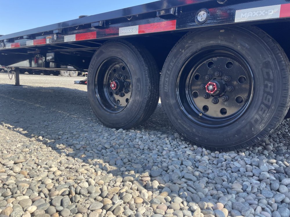 MAXX-D 8.5x24 15,600 Tilt