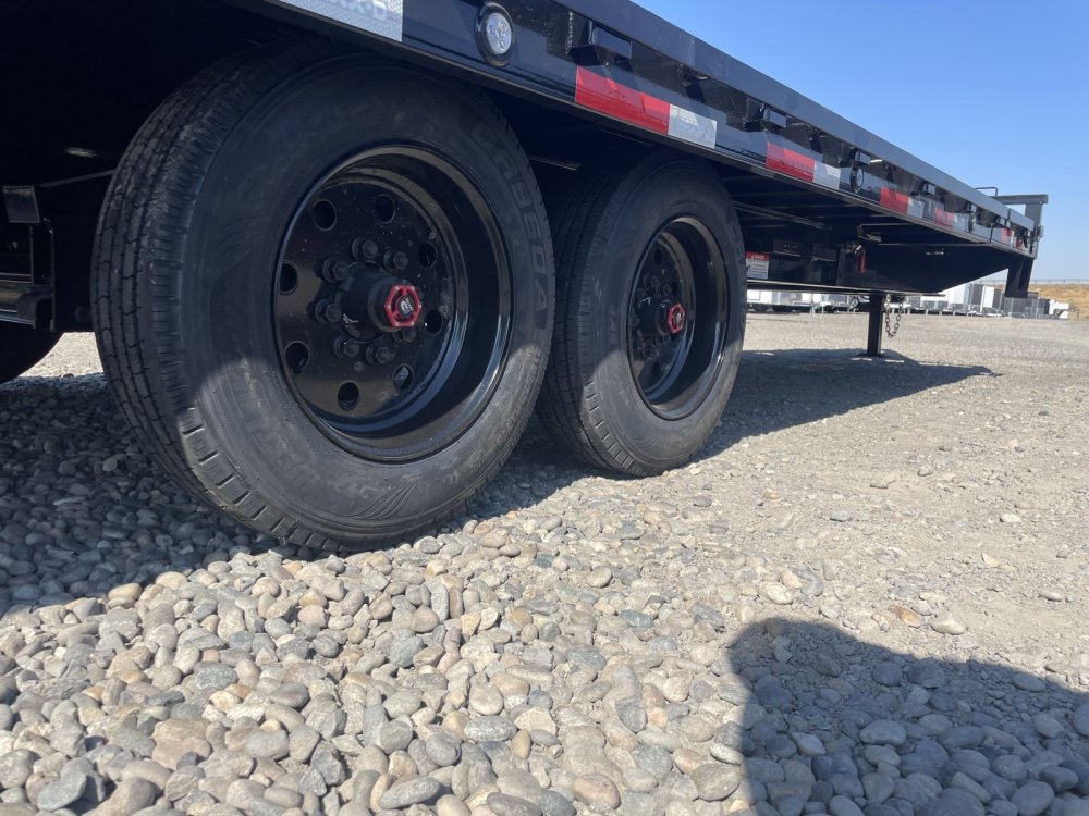 MAXX-D 8.5x24 15,600 Tilt
