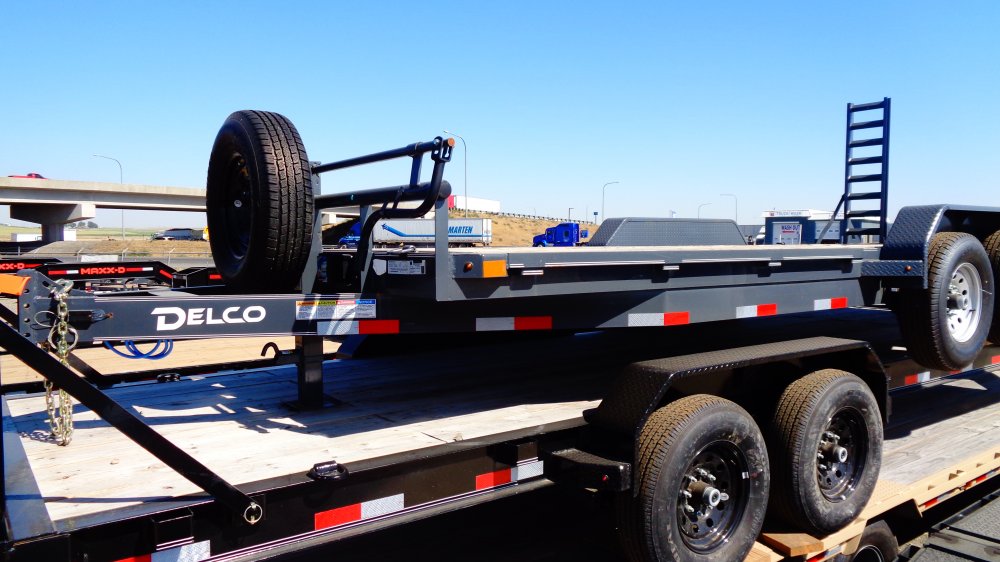 Delco 7x20 Car Hauler