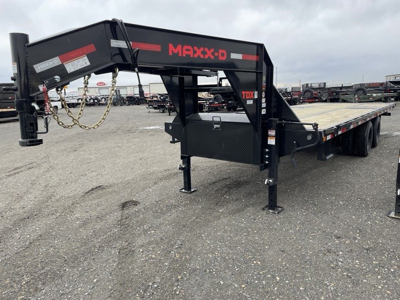 MAXX-D 8.5x28 25,000 Gooseneck