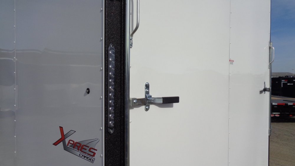 Mirage 8.5x20 9,900 Enclosed