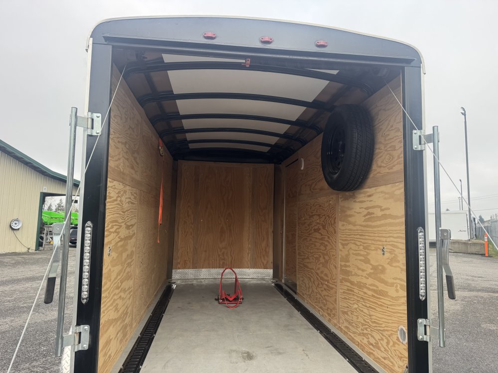 Interstate 6x12 7,000 Enclosed