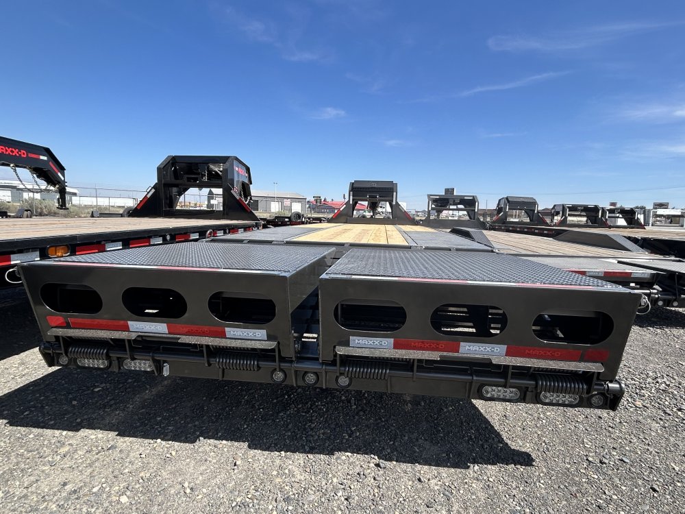 MAXX-D 8.5x28 30,000 Gooseneck