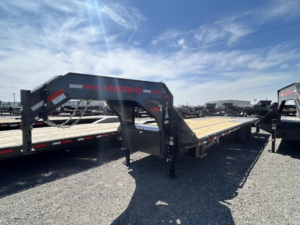 MAXX-D 8.5x28 30,000 Gooseneck