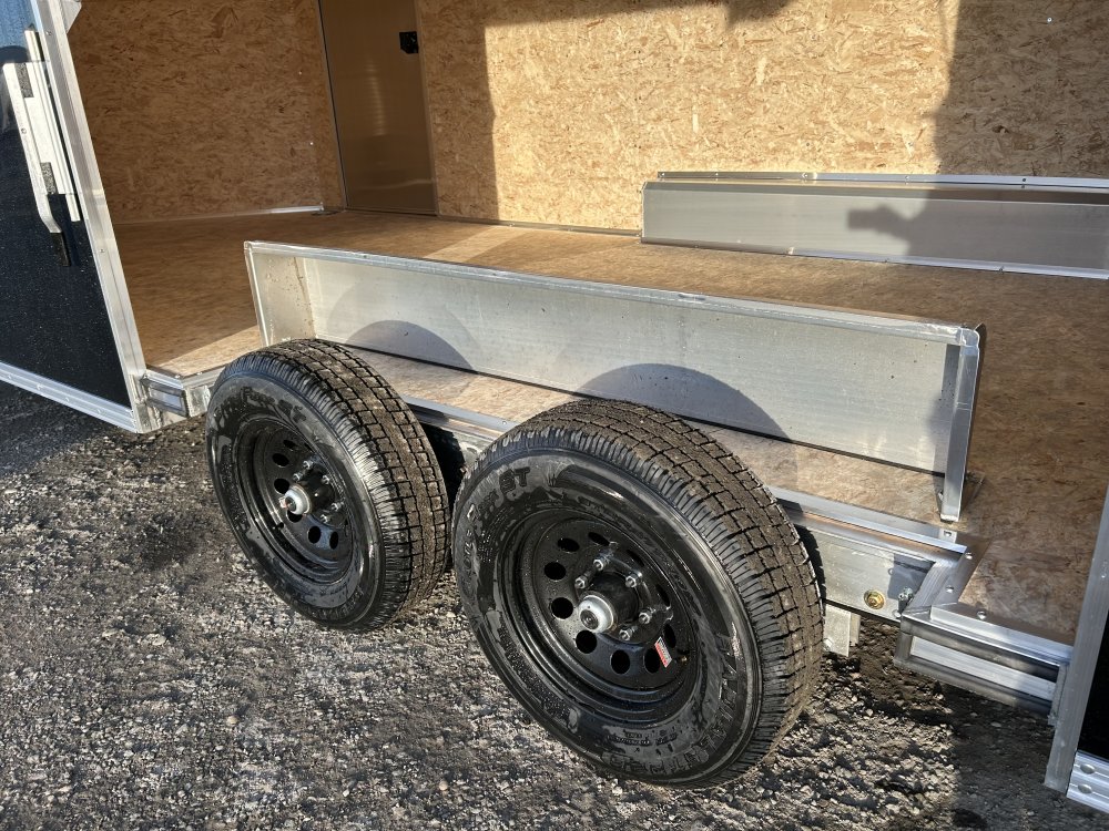 Xpress 8.5x20 9,990 Enclosed Cargo