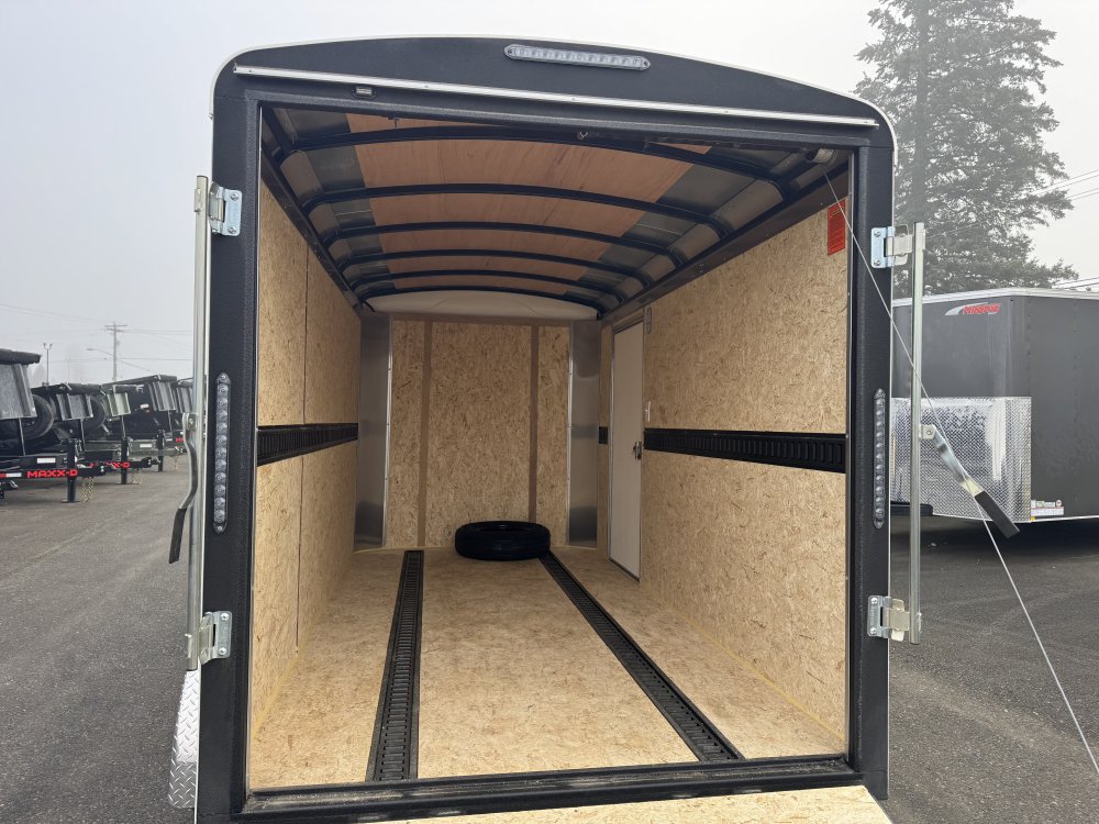 Mirage 6x12 7,000 Enclosed