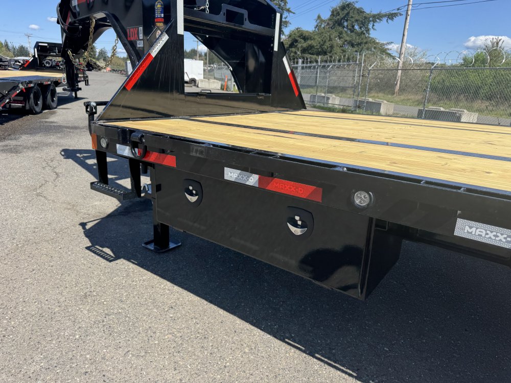 MAXX-D 8.5x35 25,990 Gooseneck