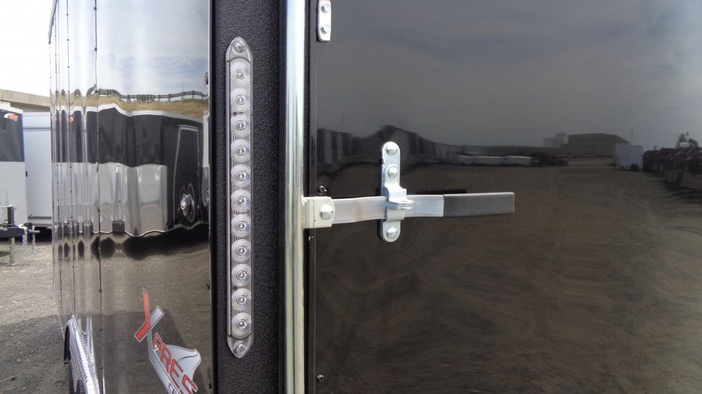 Mirage 8.5x16 9,900 Enclosed