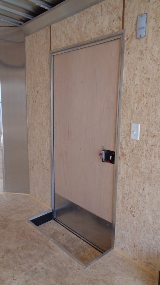 Mirage 8.5x16 9,900 Enclosed