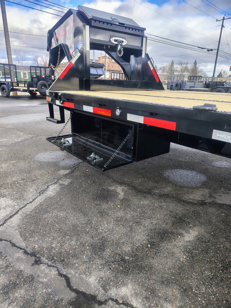 Maxx-D 8.5x30 30,000 Gooseneck