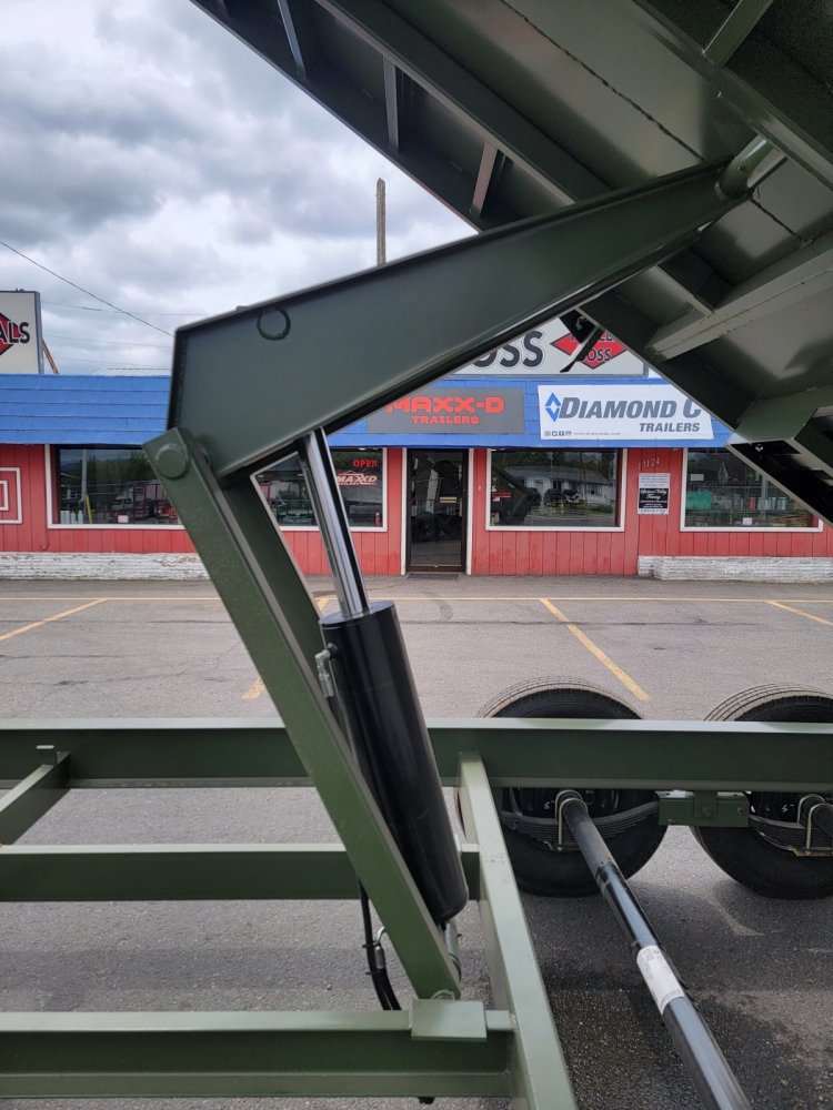 MAXX-D 7x16 15,600 Gooseneck