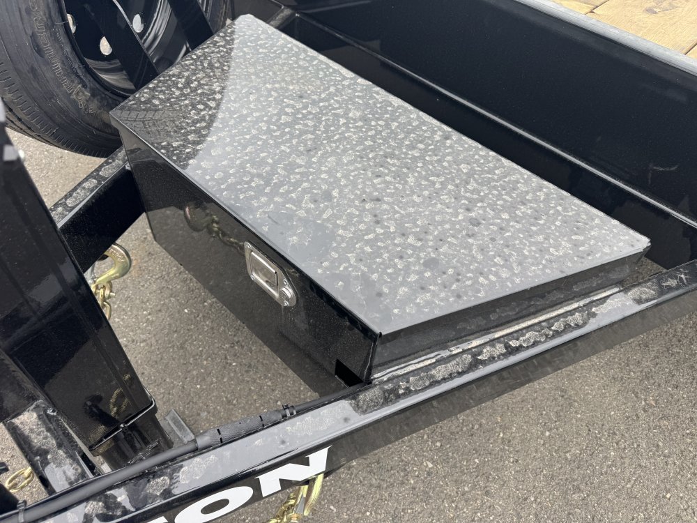 Walton 7x20 16,000 Equipment