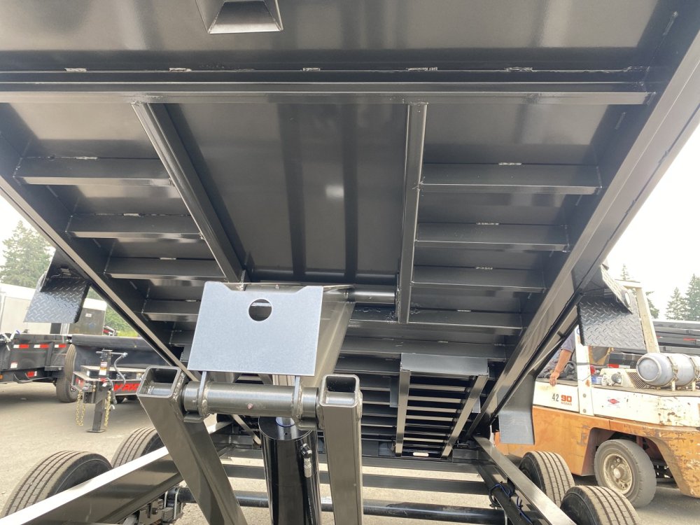 Maxx-D 7x14 17,500 Dump