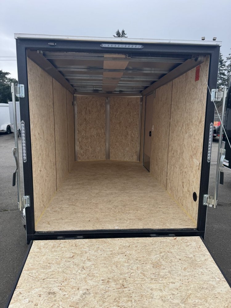 Mirage 6x12 7,000 Enclosed