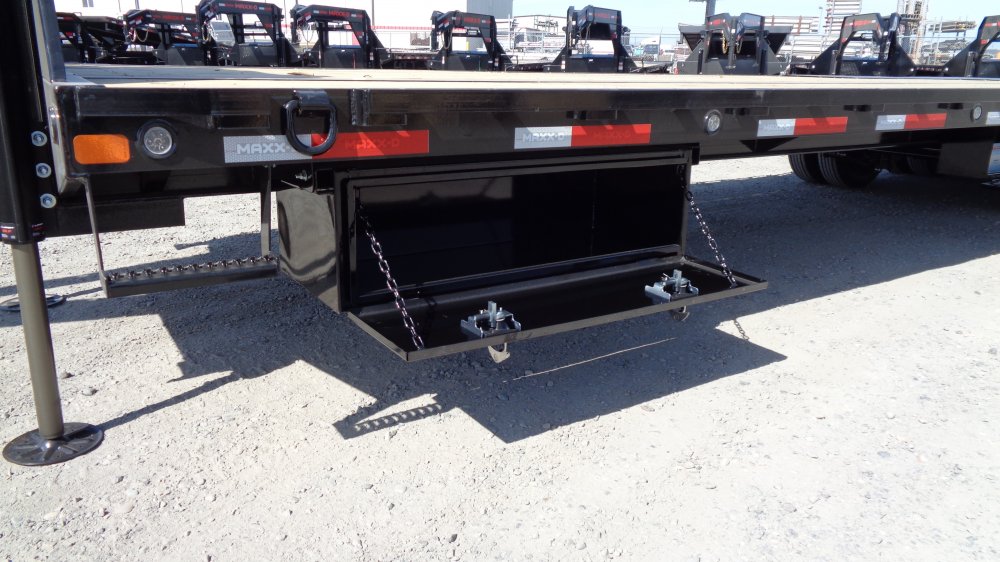 MAXX-D 8.5x34 30,000 Gooseneck