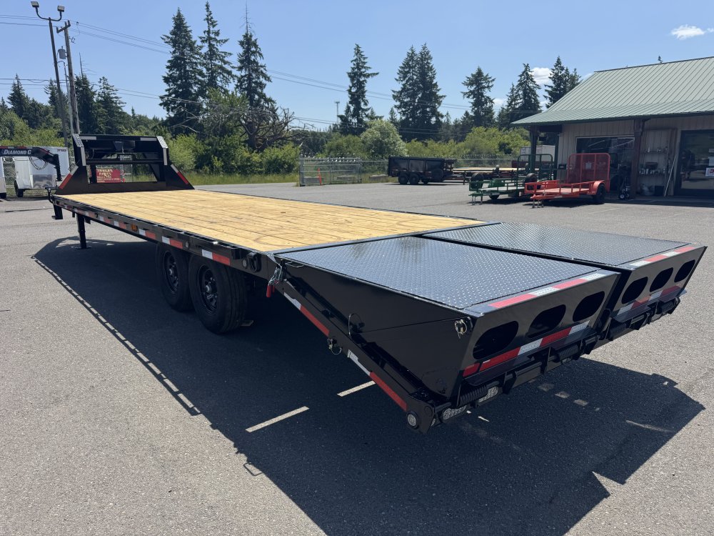 MAXX-D 8.5x28 15,600 Gooseneck