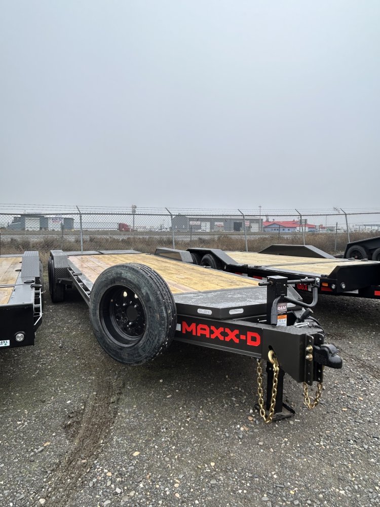 Maxx-D 7x24 17,500 Deck In-Between