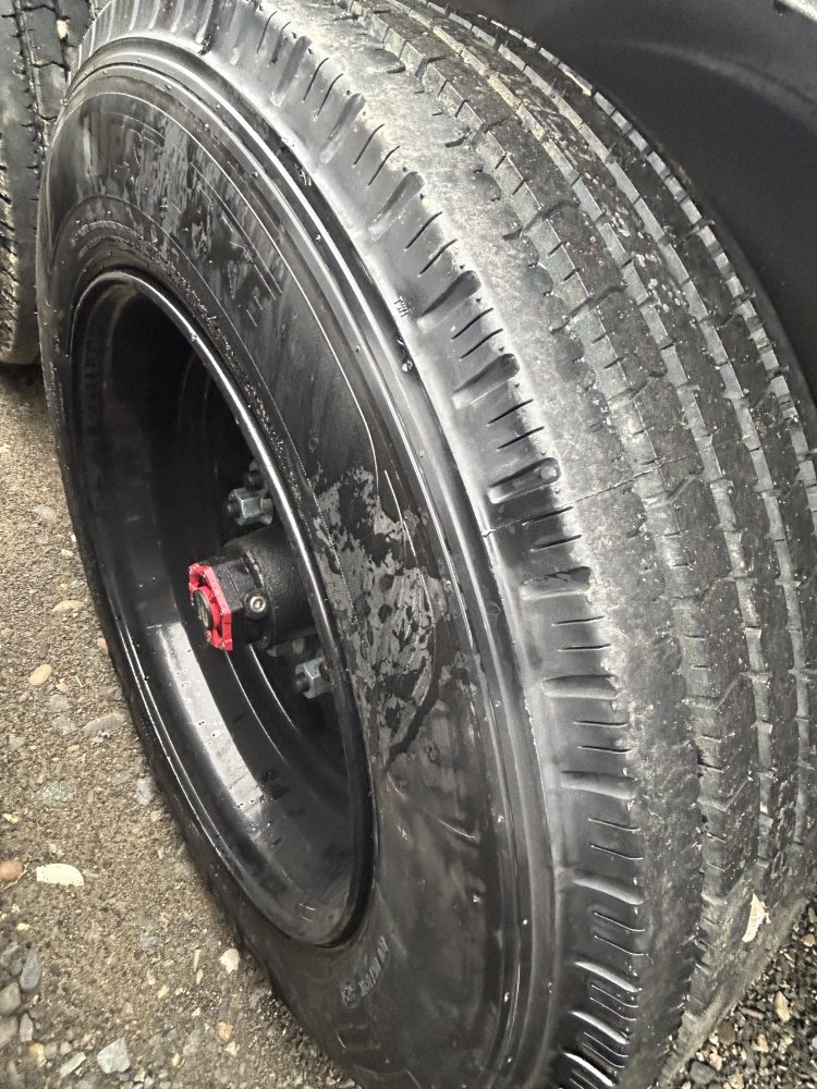 Maxx-D 7x24 17,500 Deck In-Between