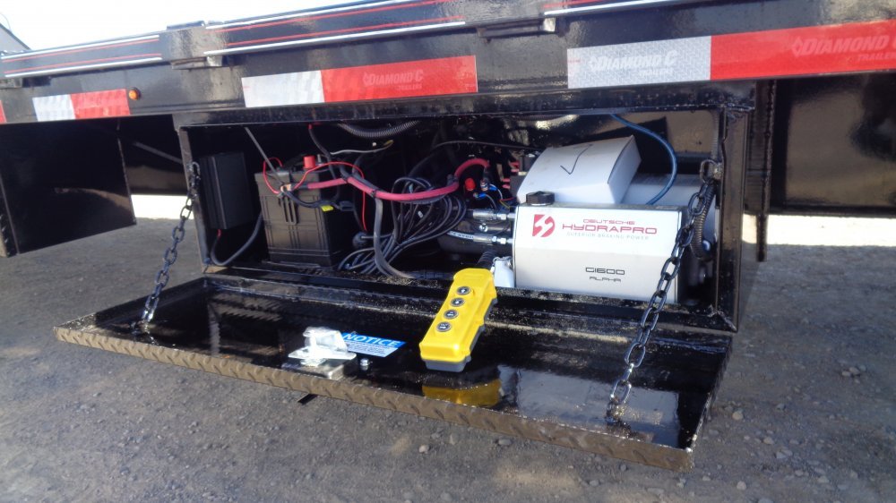 Diamond C 8.5x40 40,000 Gooseneck