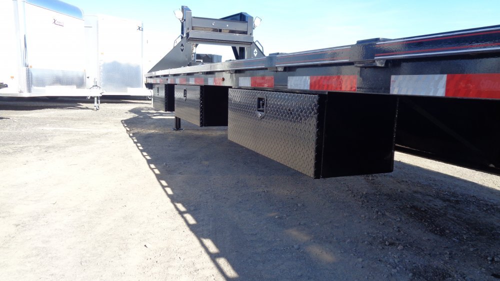 Diamond C 8.5x40 40,000 Gooseneck