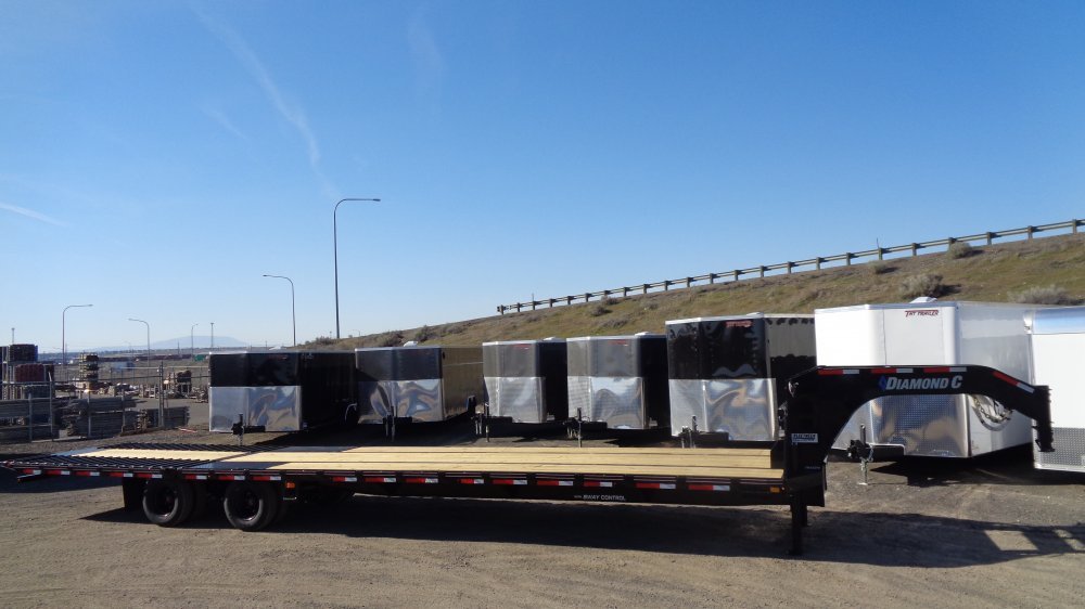 Diamond C 8.5x40 40,000 Gooseneck