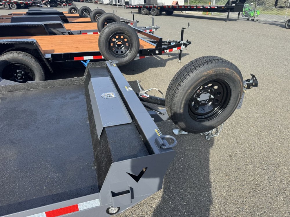 Versatile 6x12 5,200 Tilt