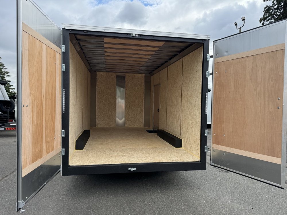 Mirage 8.5x16 9,900 Enclosed