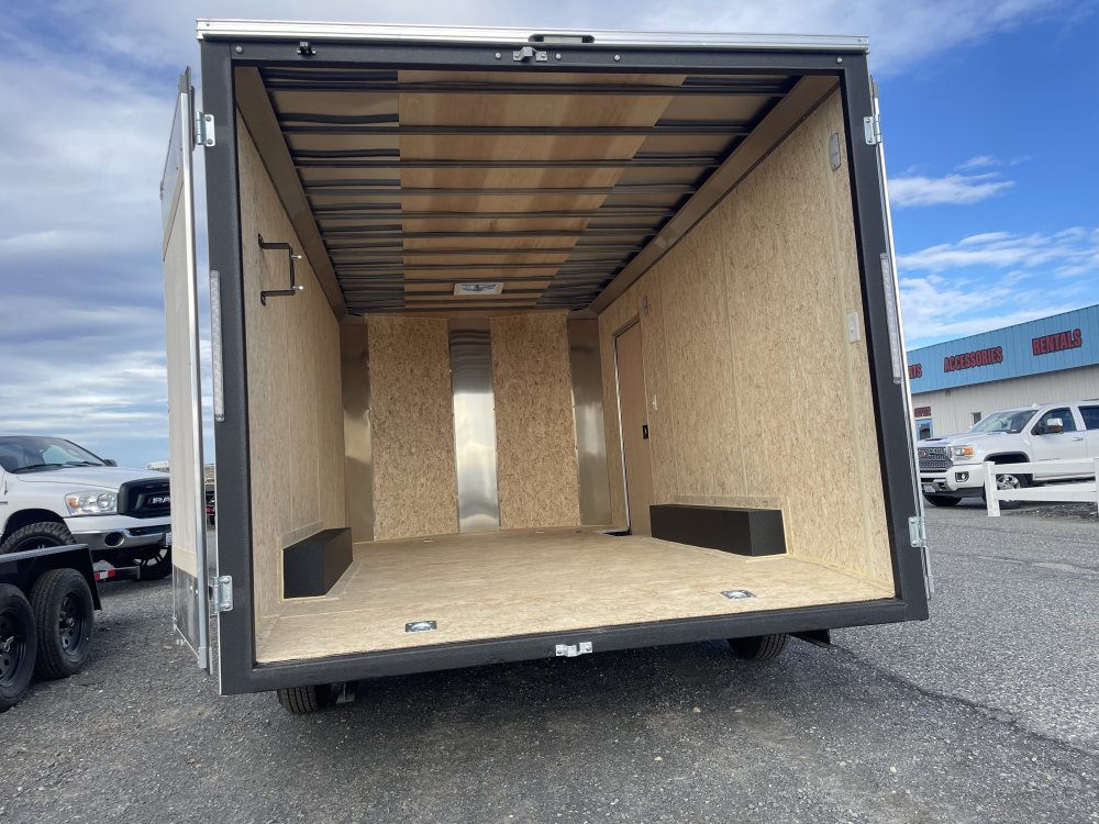 Mirage 8.5x16 9,900 Enclosed