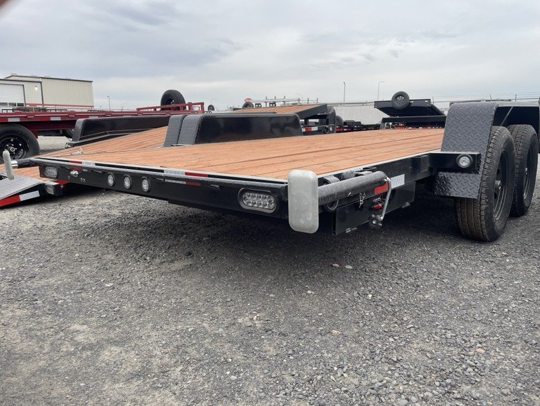 Versatile 7x16 7,000 Car Hauler