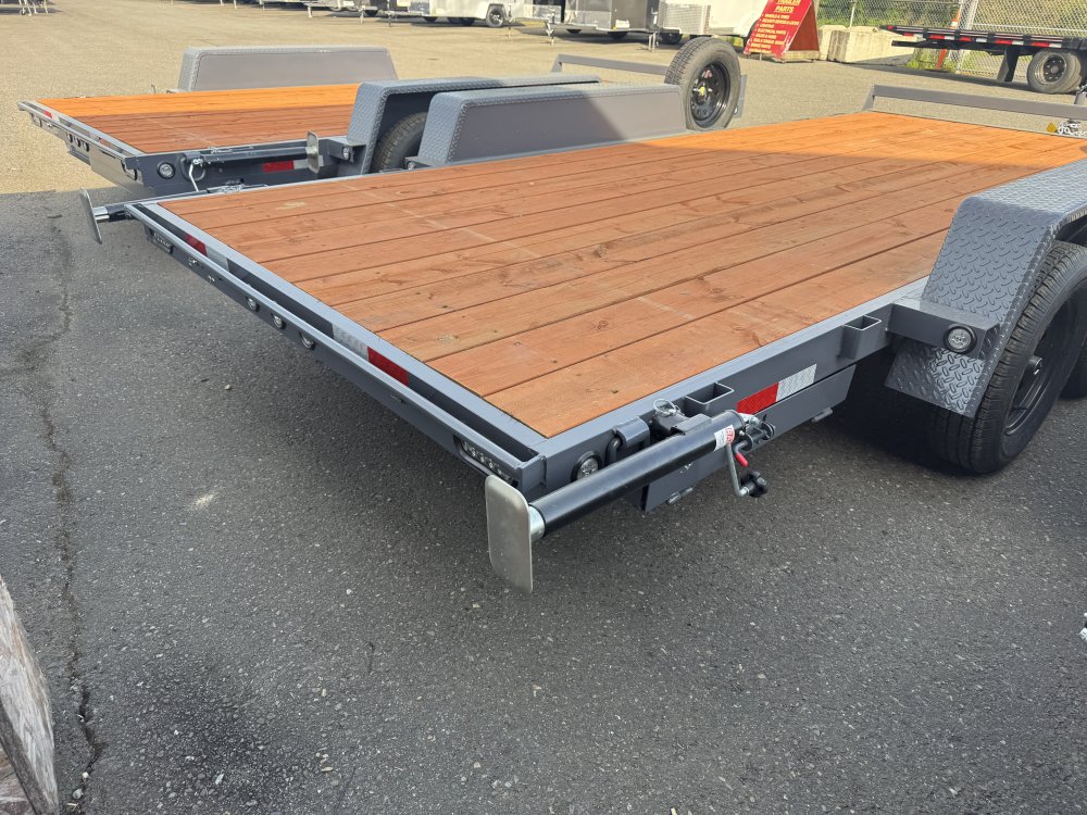 Versatile 7x16 7,000 Flatbed