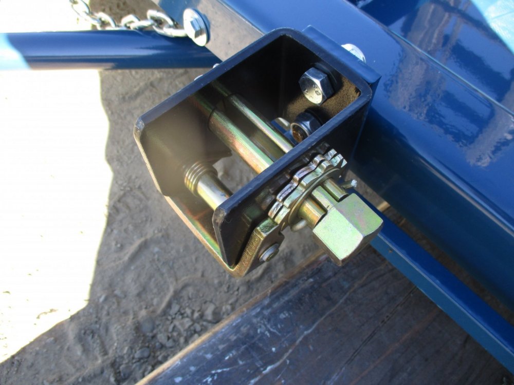 Stehl Tow 6.6x4.6 2,999 Dolly
