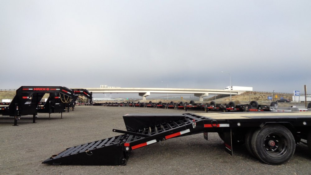 MAXX-D 8.5x32 30,000 Gooseneck