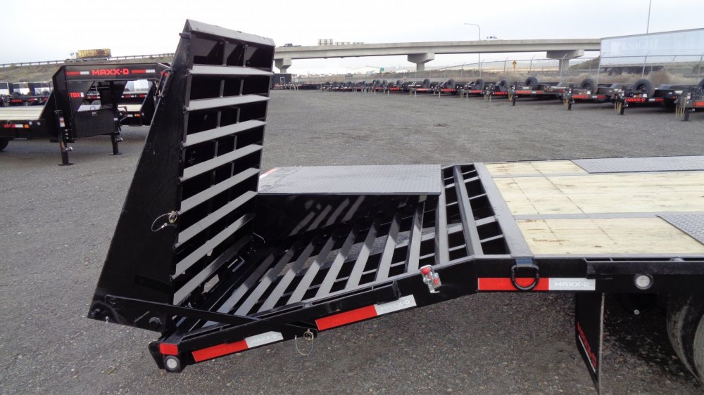 MAXX-D 8.5x32 30,000 Gooseneck