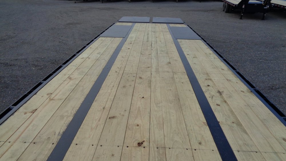 MAXX-D 8.5x32 30,000 Gooseneck