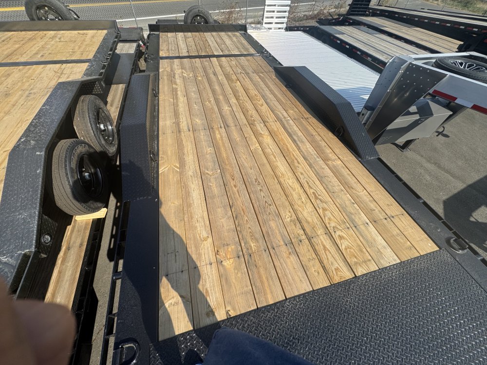 MAXX-D 8.5x22 17,500 Equipment