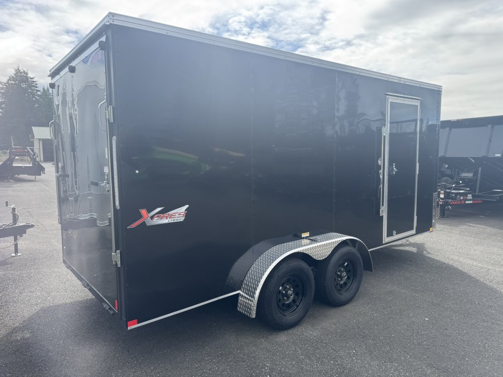 Mirage 7x16 7,000 Enclosed