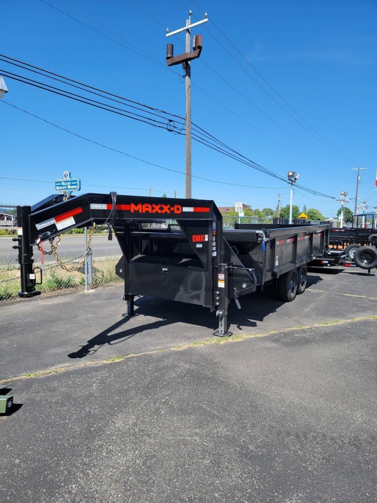 MAXX-D 8x16 17,500 Dump