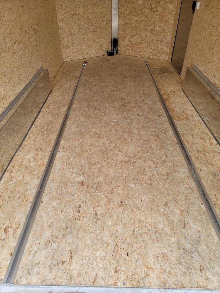 Xpress 7.5x14 7,000 Enclosed