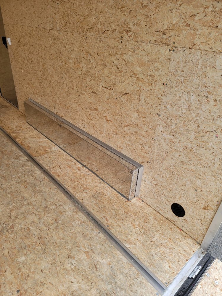 Xpress 7.5x14 7,000 Enclosed